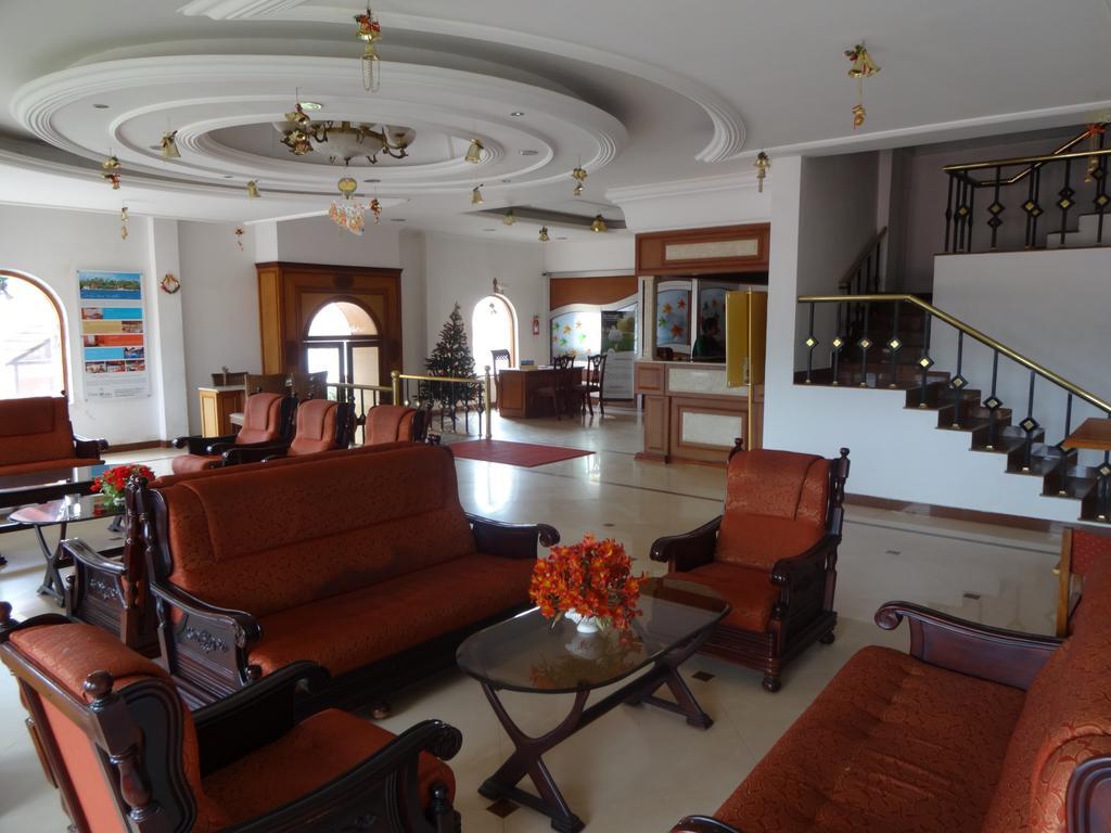Hotel Lakeview Ооти Екстериор снимка